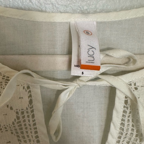 Lucy Active Bell Sleeve Lace Crochet Inset Cotton Peasant Top in Ivory - Picture 4 of 6